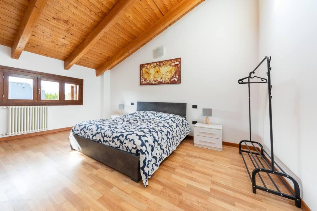 Appartamento Unico A Bologna Con 3 Camere E Parcheggio Gratuito מראה חיצוני תמונה